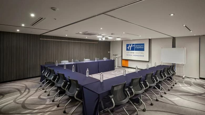 신촌 와이 호텔 레스토랑