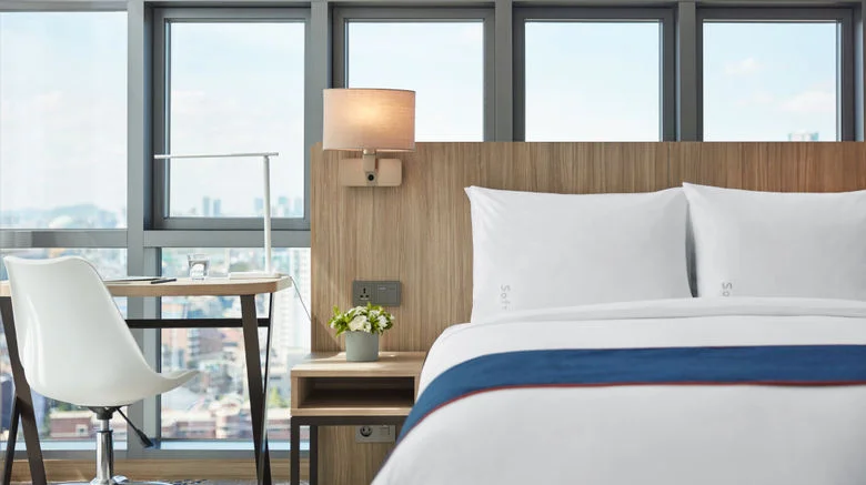 신촌 와이 호텔 야경